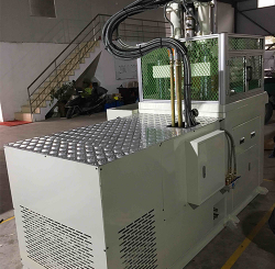 PT-550R 圓盤立式注塑機